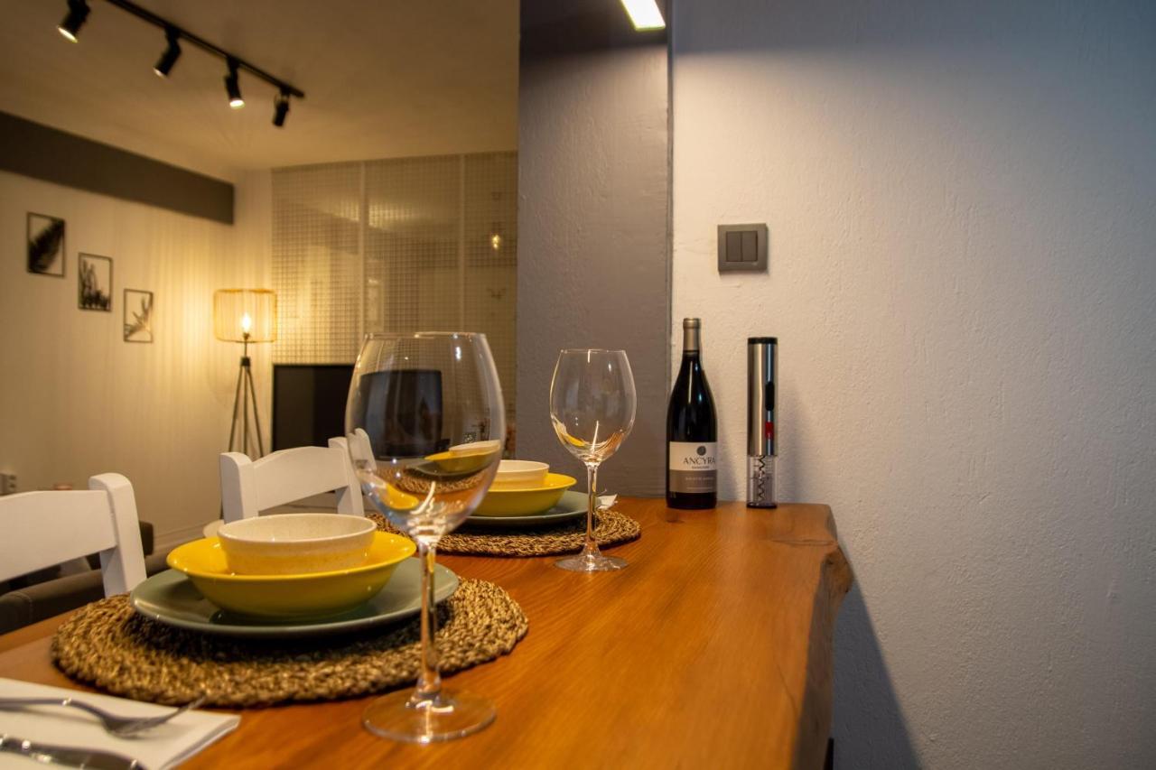 Amazing Flat Near The Coast With A Delightful Shared Terrace Close To Public Transportation In Karsiyaka İzmir Luaran gambar